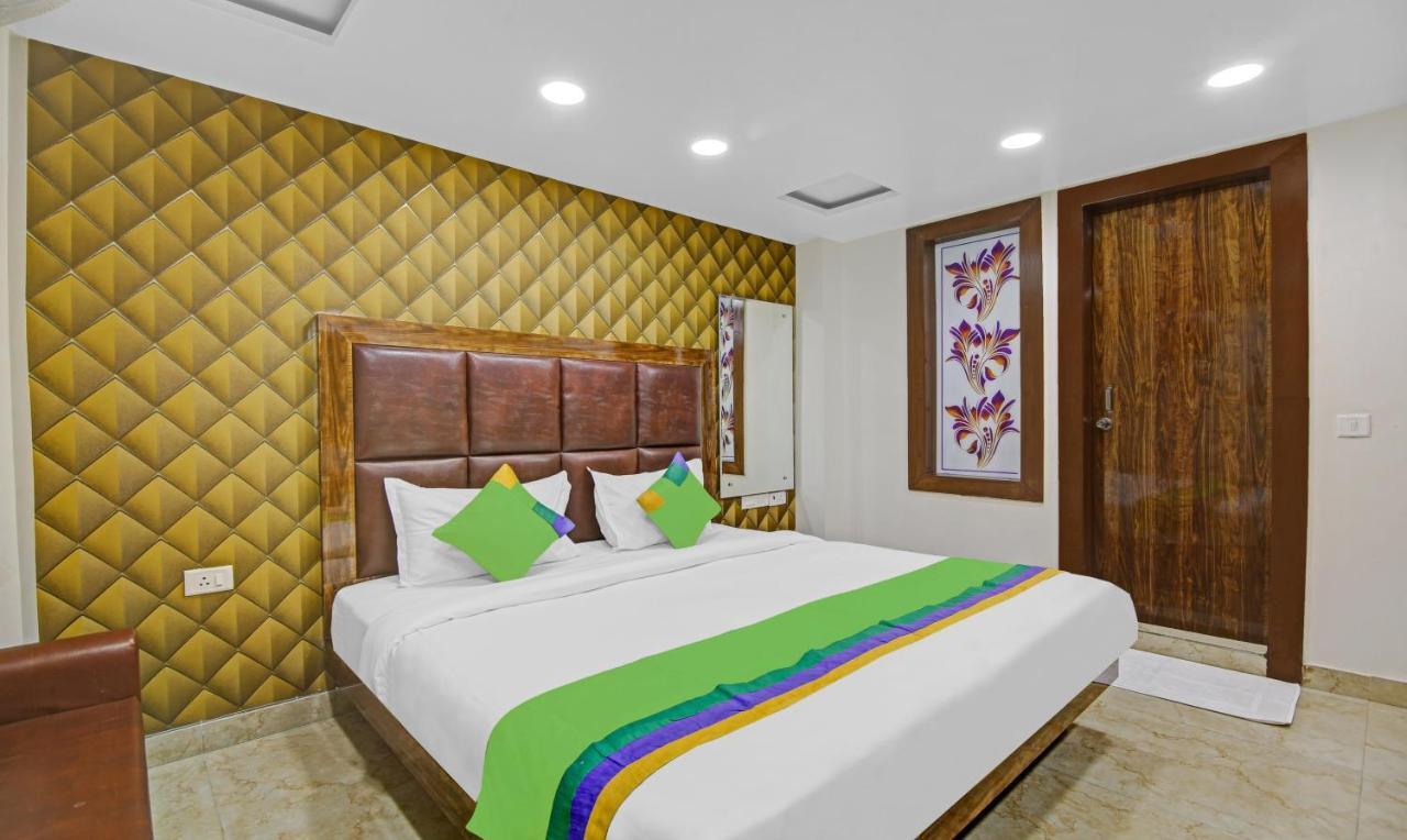 Treebo Mona Grand Hotel New Delhi Exterior photo
