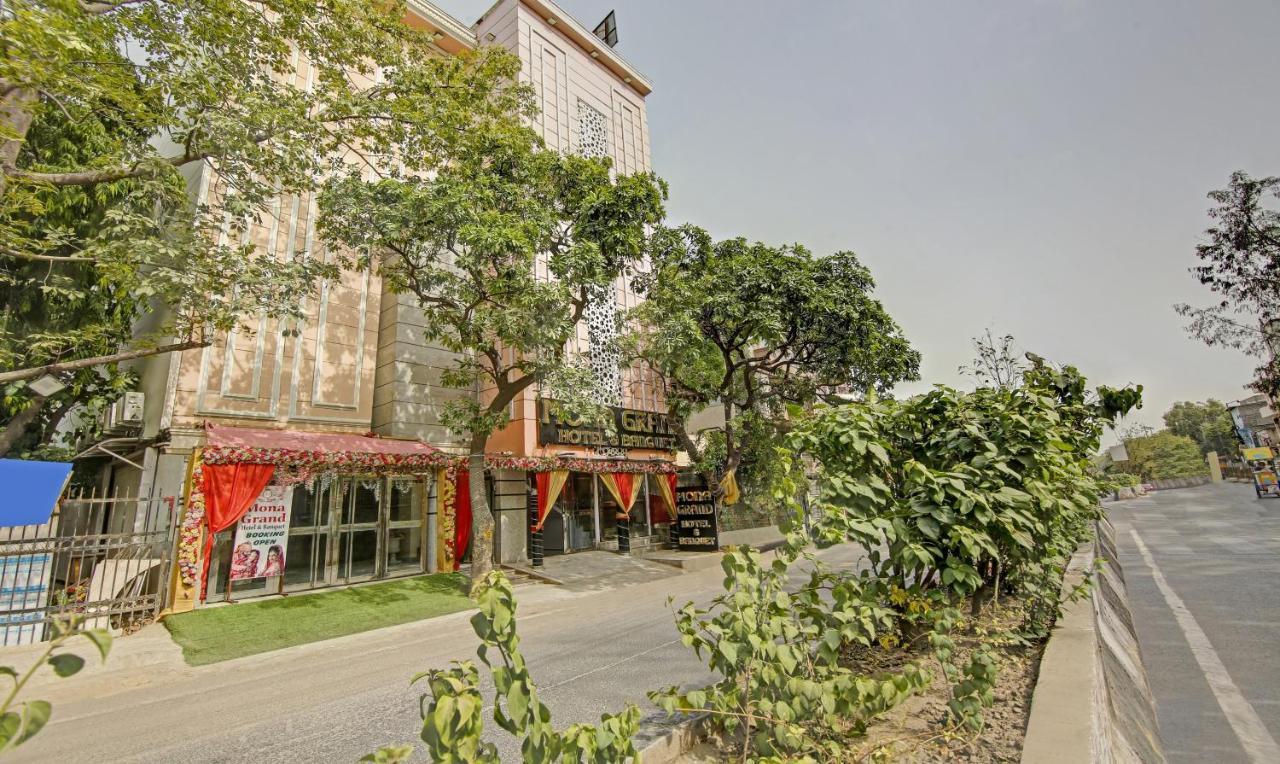 Treebo Mona Grand Hotel New Delhi Exterior photo