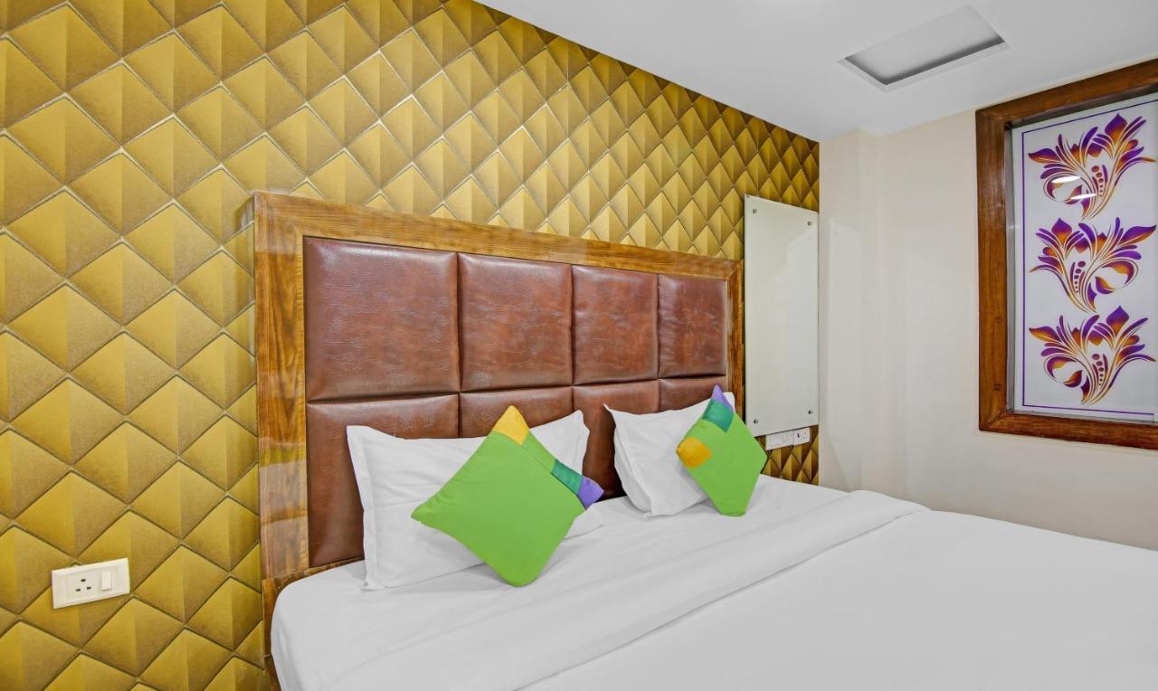 Treebo Mona Grand Hotel New Delhi Exterior photo